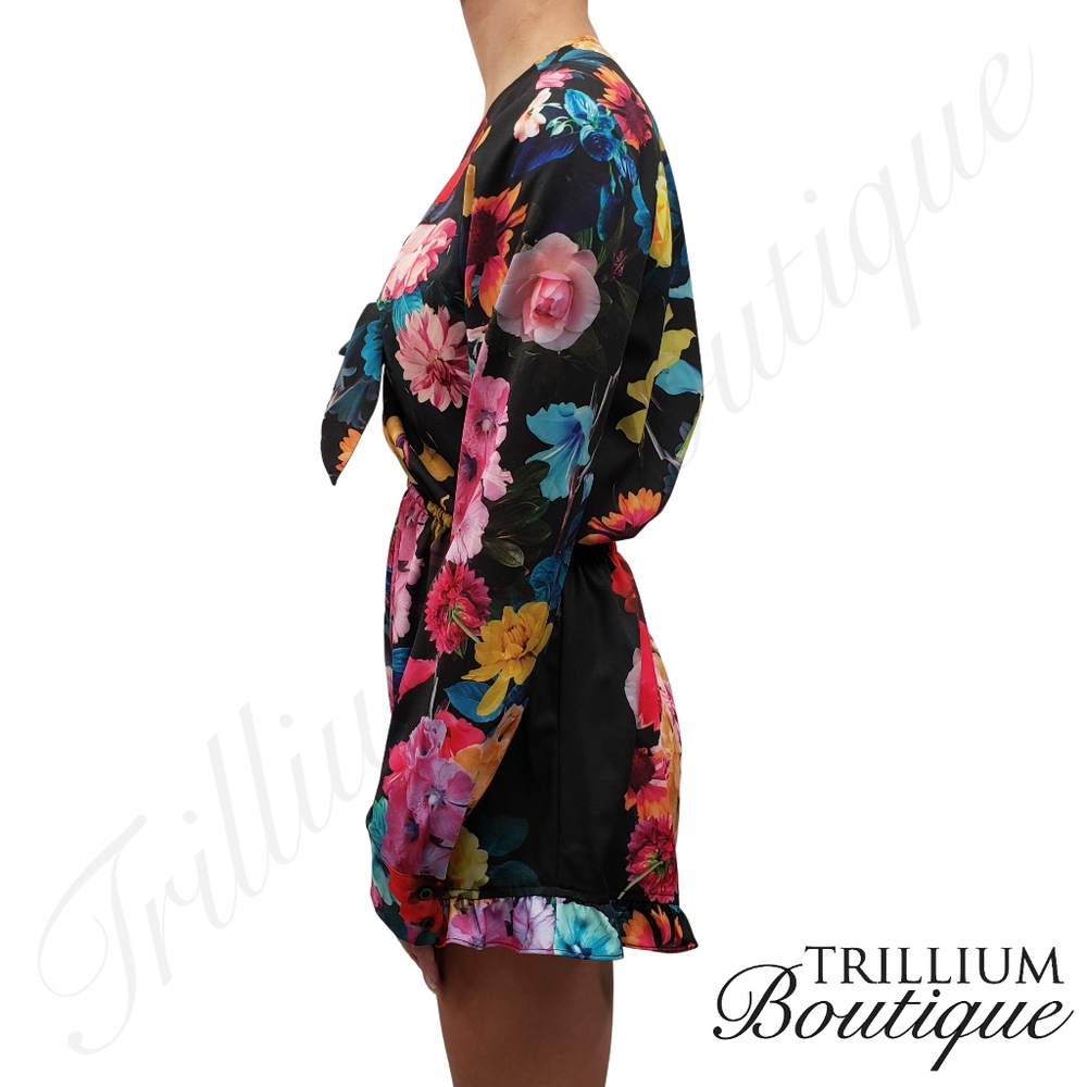 BEBE Women's Floral Colorful Vibrant Tie Front Romper XS/TP EUC Spring Summer - Picture 3 of 11